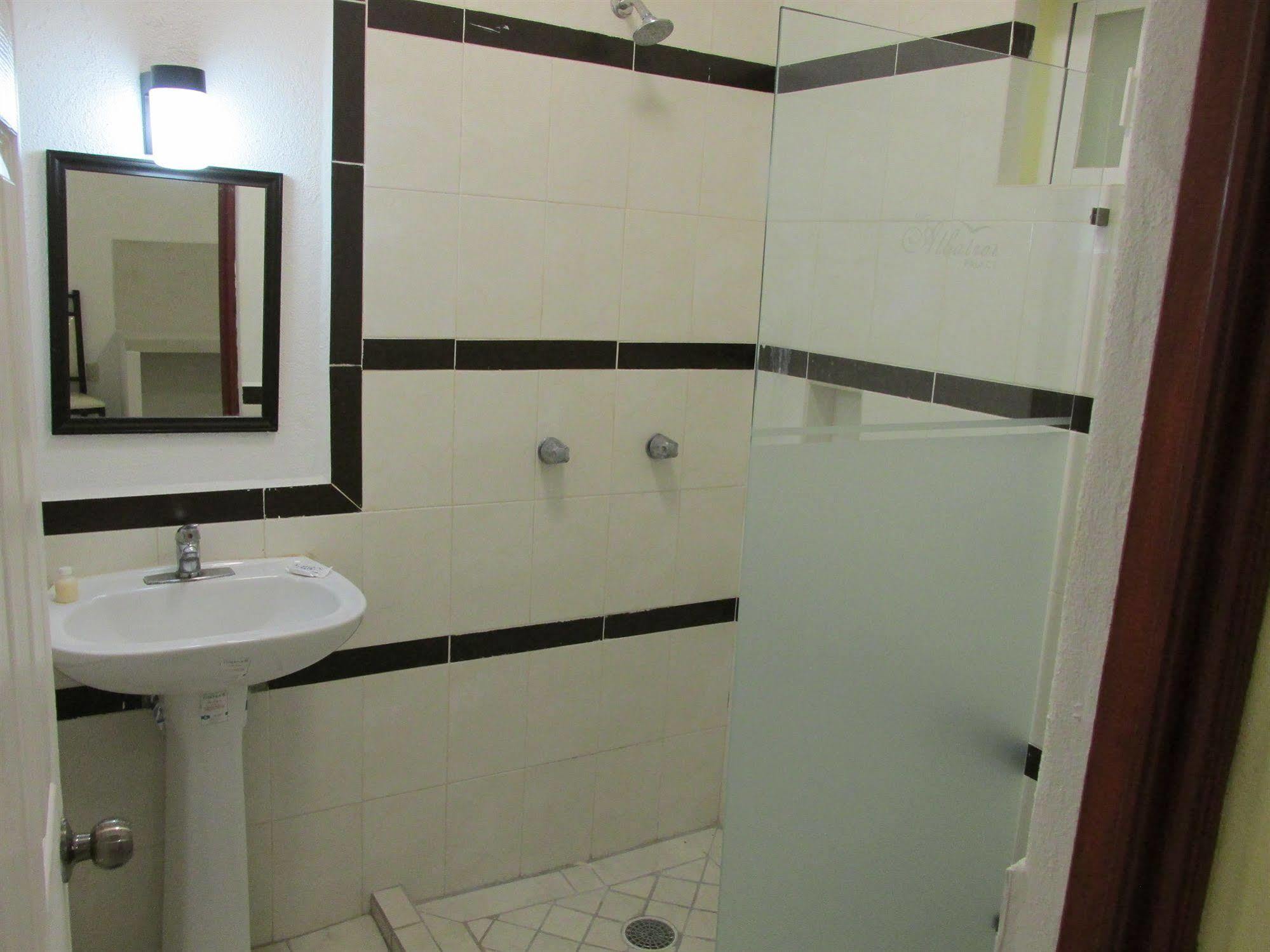 Hotel Albatros Palace Manzanillo Extérieur photo