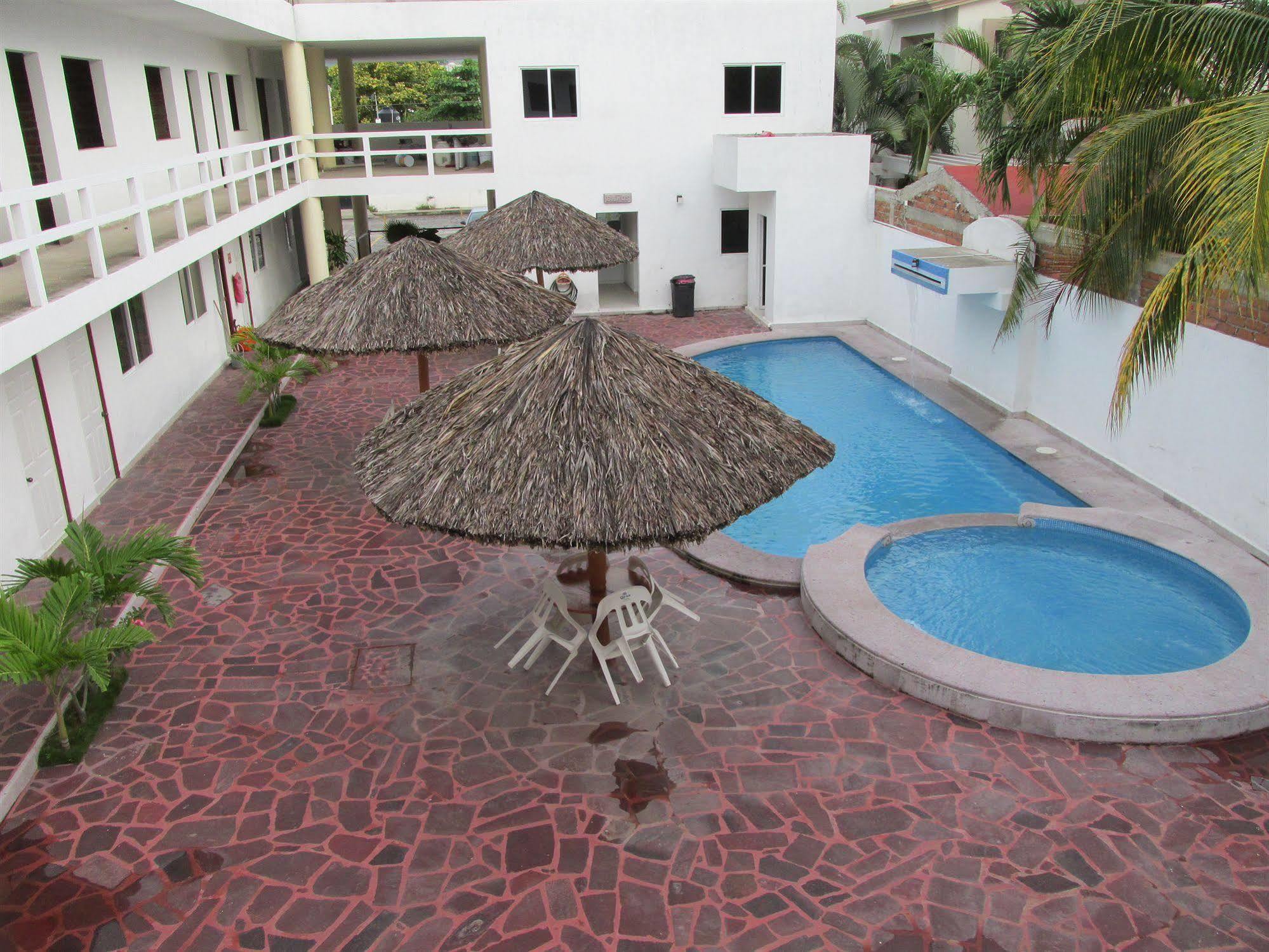 Hotel Albatros Palace Manzanillo Extérieur photo