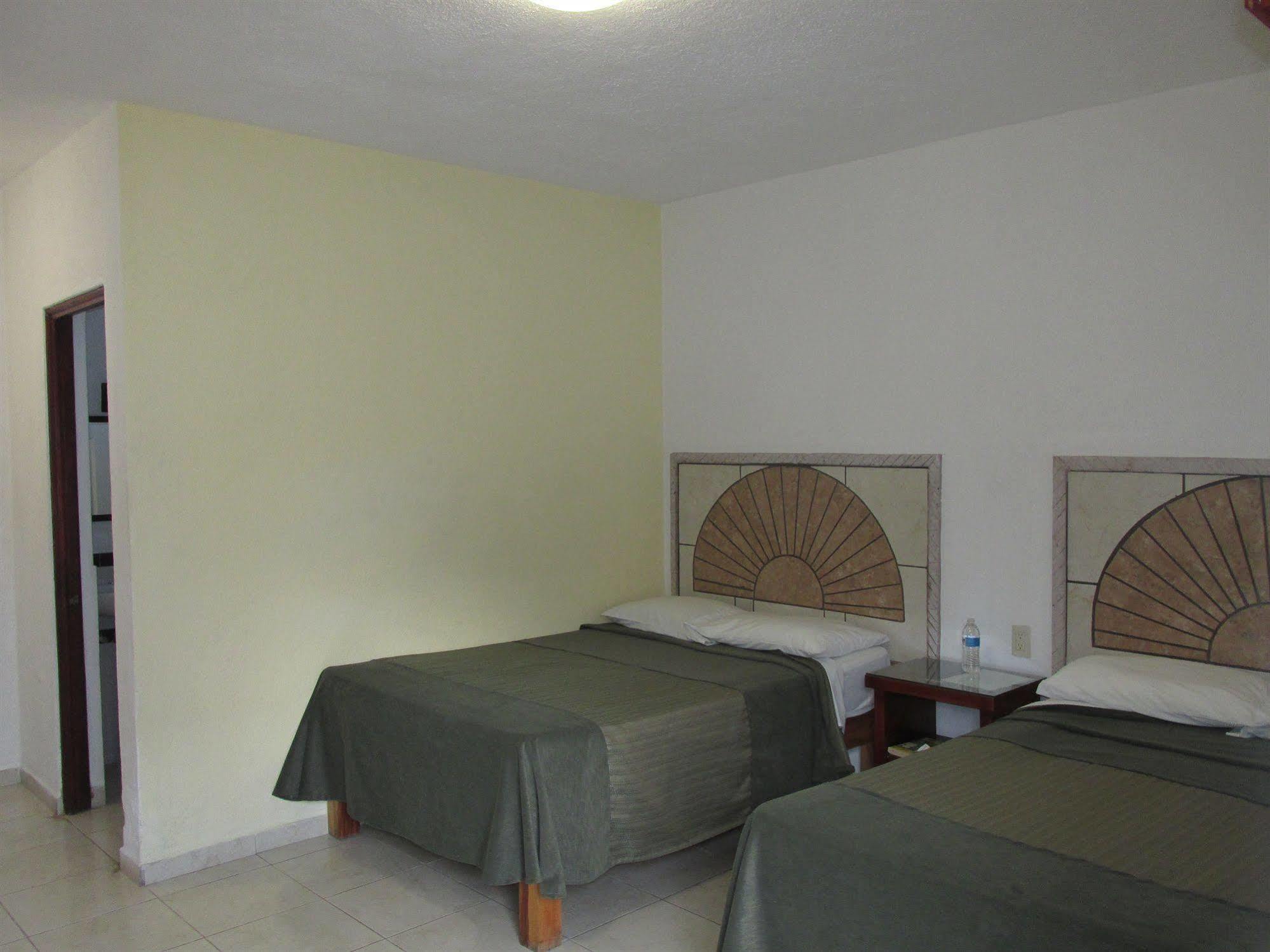 Hotel Albatros Palace Manzanillo Extérieur photo