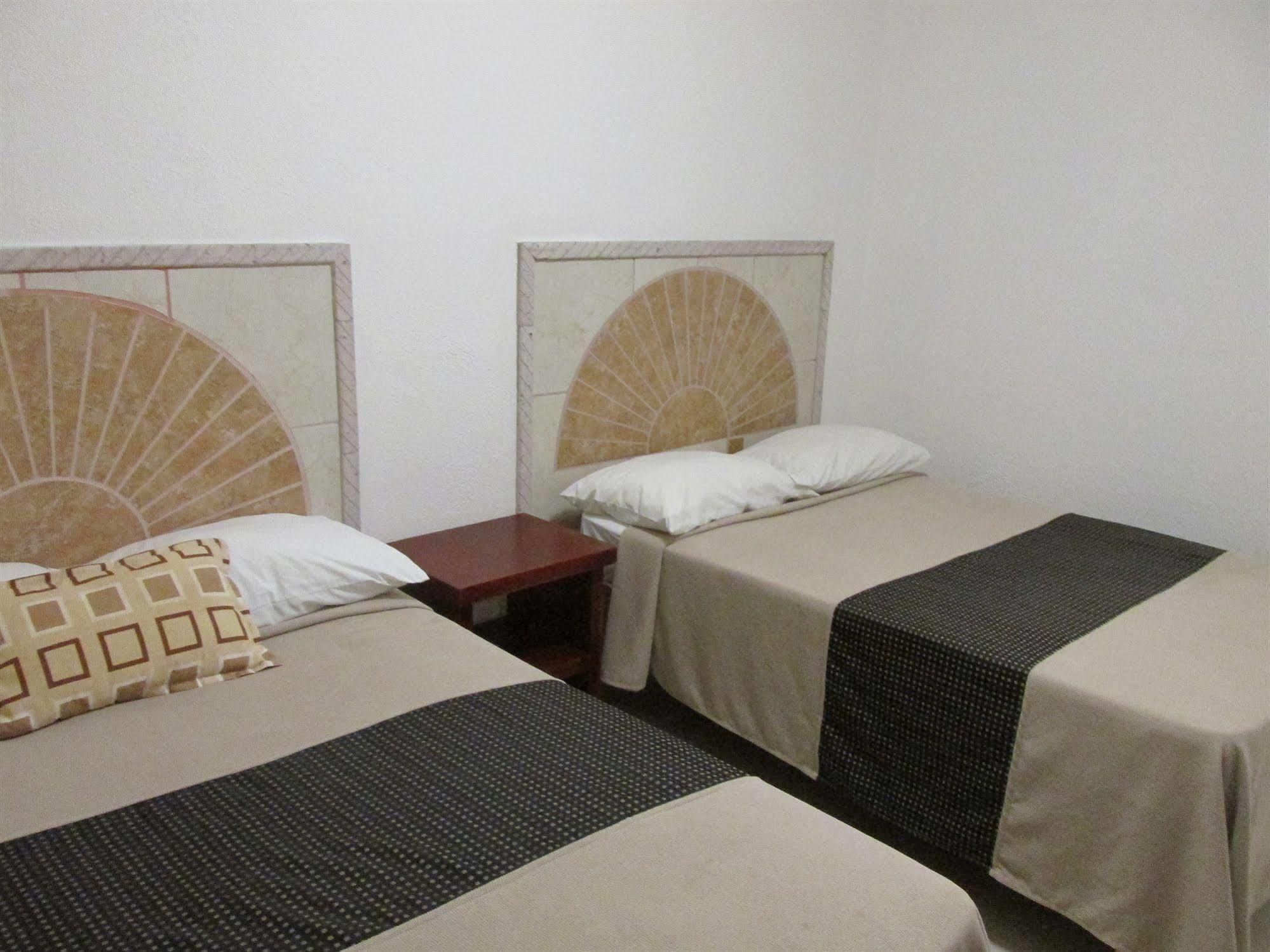 Hotel Albatros Palace Manzanillo Extérieur photo