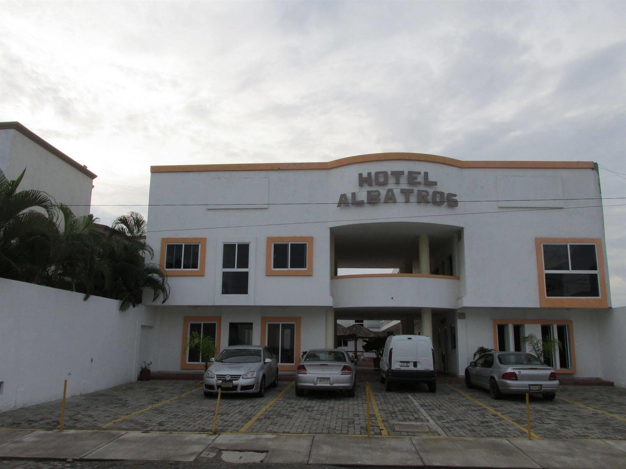 Hotel Albatros Palace Manzanillo Extérieur photo