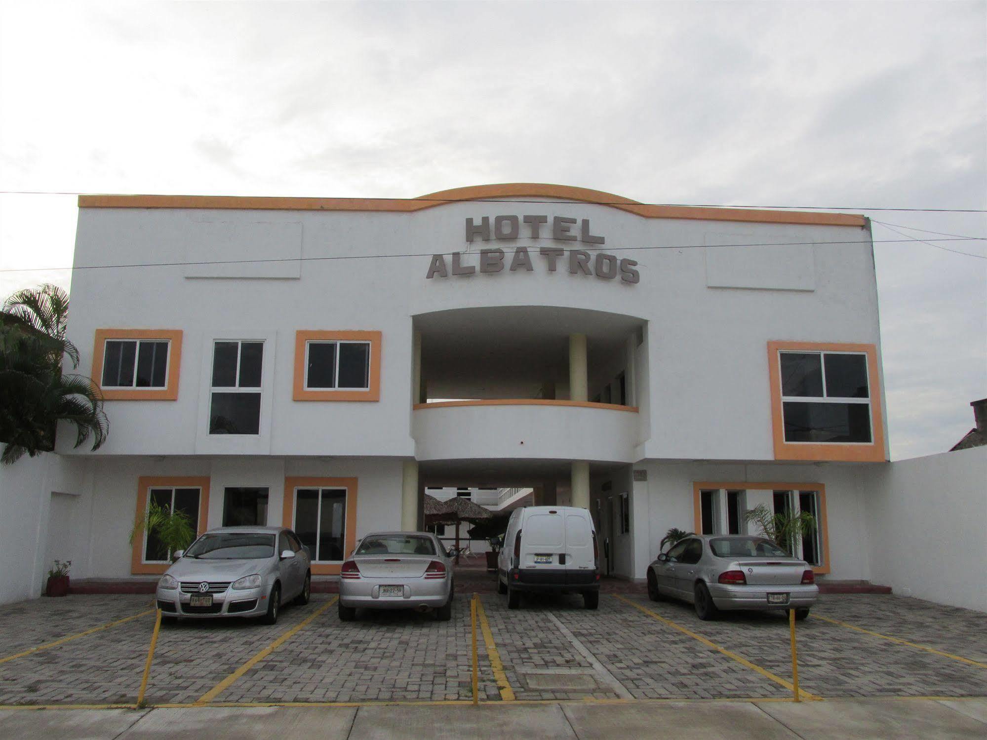 Hotel Albatros Palace Manzanillo Extérieur photo